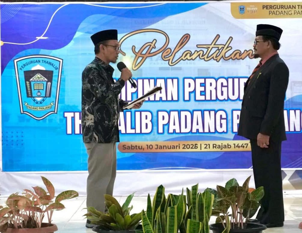 Suasana pelantikan Buya Alizar Chan, M.Ag sebagai pimpinan Perguruan Thawalib Padang Panjang